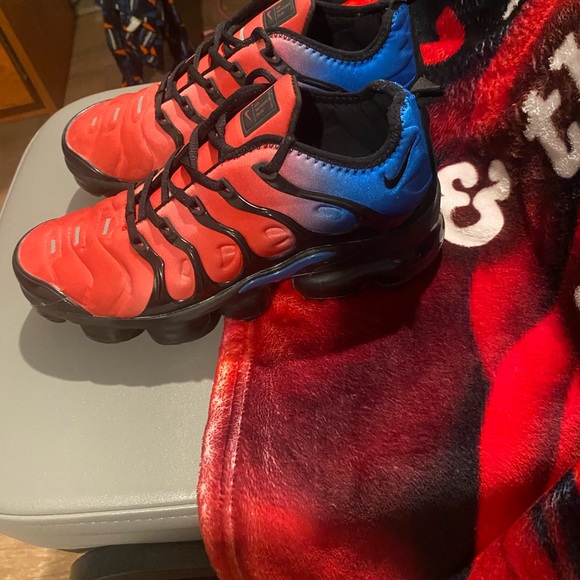 Colorful Nike vapor Air Max! - Picture 2 of 5